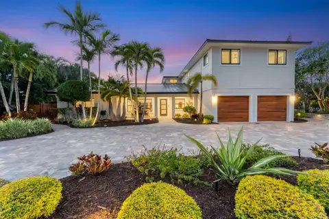 1739 SHELBURNE LN — home for sale