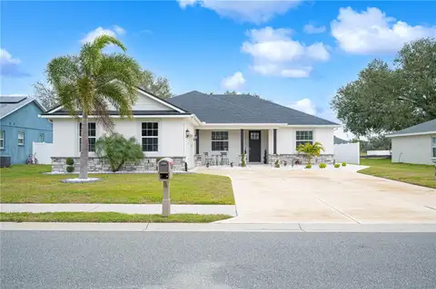 1427 MAGNOLIA LN — home for sale