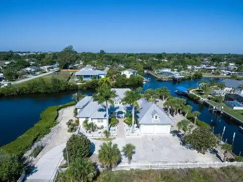 1112 ANDREWS ST — home for sale